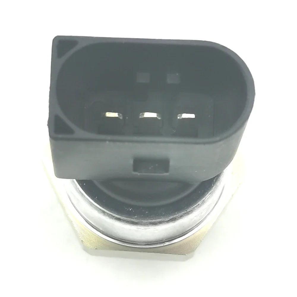 Mercedes-Benz Truck Pressure Sensor A0061537428